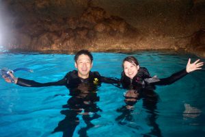 青の洞窟シュノーケリング