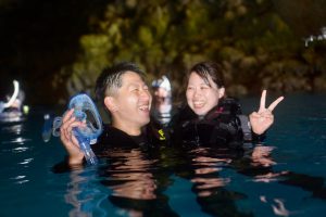 青の洞窟シュノーケリング